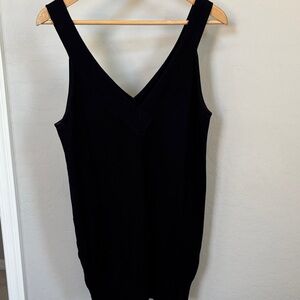 Source Unknown Black V-Neck Tank Top